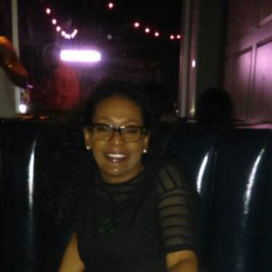 Meet your Posher, Debora